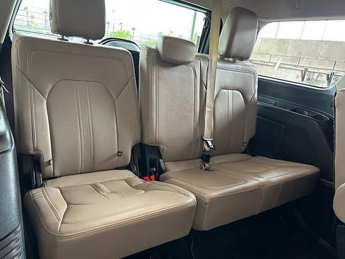 Used 2024 Ford Expedition Limited RWD image 31