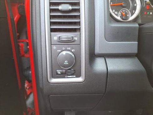 Used 2019 RAM 1500 Express w/ Express Value Package image 17