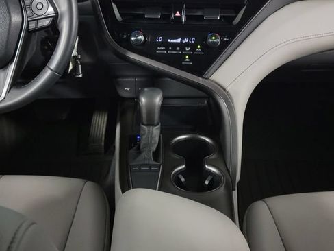 Used 2023 Toyota Camry SE FWD image 24