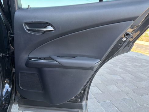 Used 2022 Lexus UX 200 w/ Accessory Package (Z1) FWD image 23