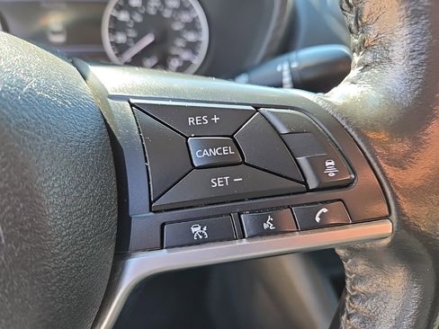 Used 2021 Nissan Sentra SV w/ Trunk Package image 23