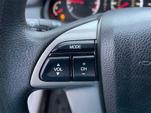 Used 2011 Honda Accord LX-P image 30