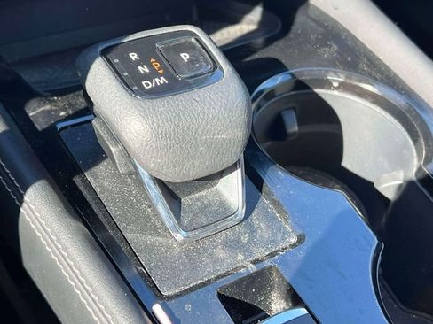 Used 2023 Nissan Rogue SL w/ SL Premium Package image 29