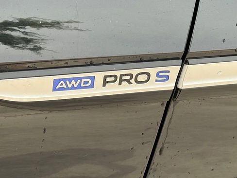 Used 2023 Volkswagen ID.4 Pro S image 11