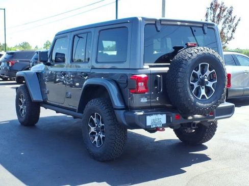 Used 2018 Jeep Wrangler Unlimited Rubicon AWD/4WD image 5