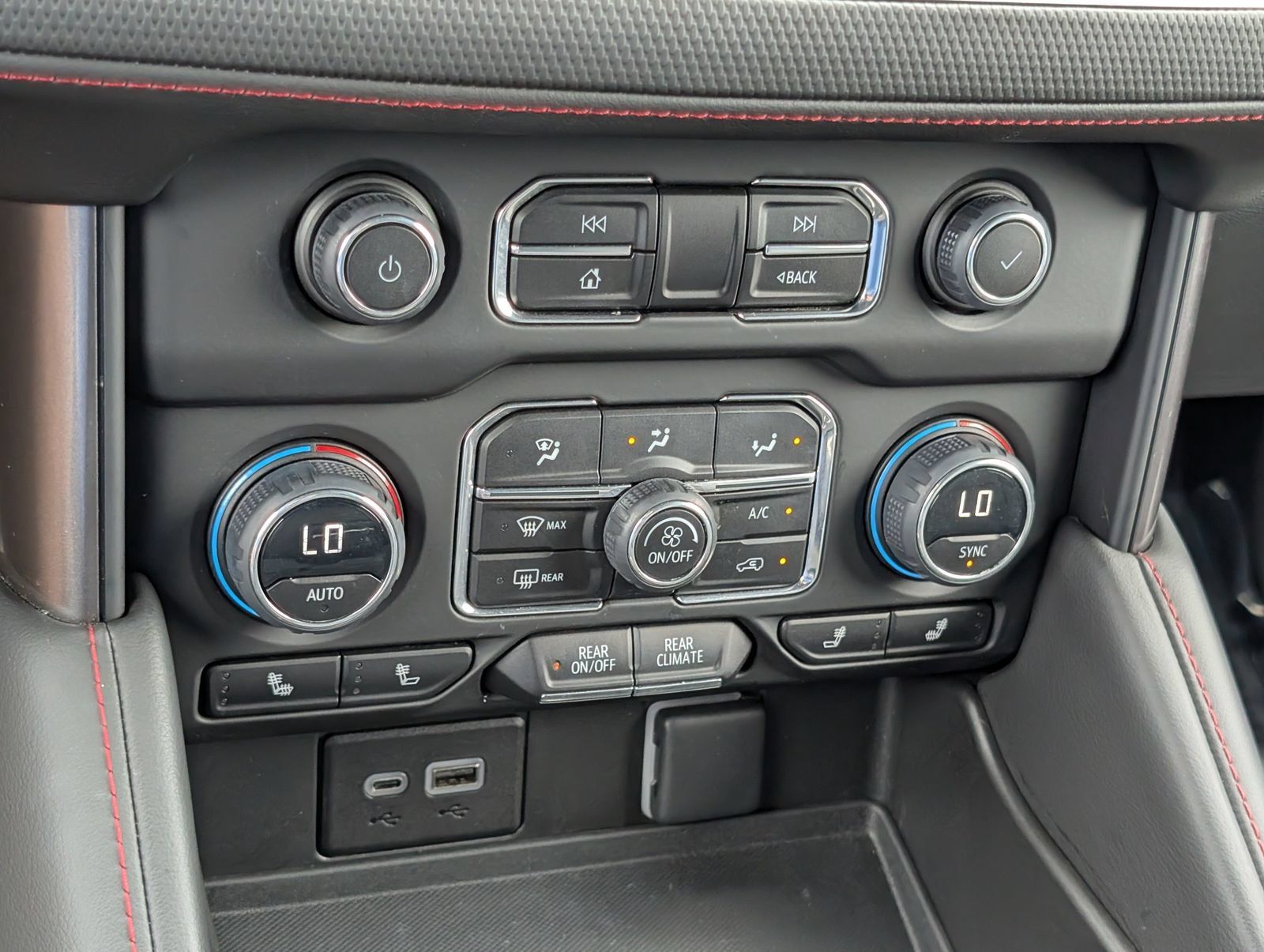 Used 2023 Chevrolet Tahoe RST AWD/4WD image 30