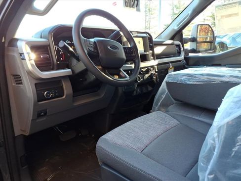 New 2026 Ford F550 4x4 Supercab Super Duty image 9