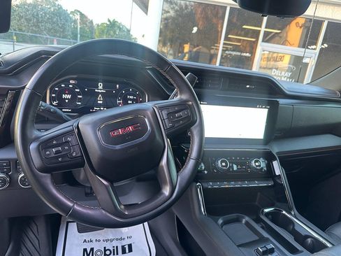 Used 2024 GMC Sierra 2500 AT4 w/ AT4 Premium Plus Package AWD/4WD image 27