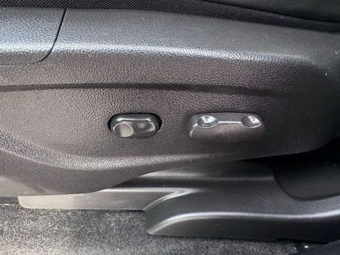 Used 2021 Buick Encore Preferred image 12