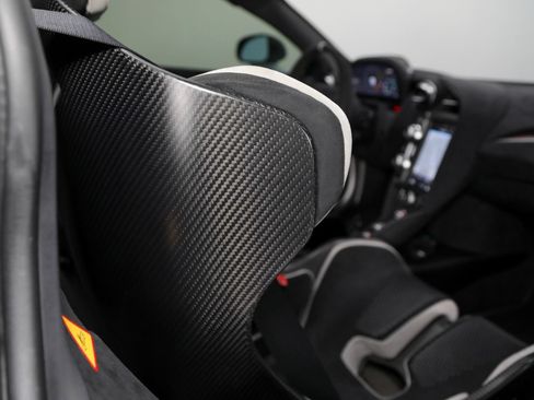 Used 2022 McLaren 765LT RWD image 43