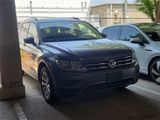Used 2018 Volkswagen Tiguan S image 2