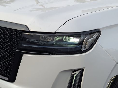 Certified 2021 Cadillac Escalade Sport w/ Driver Assist Tech Package image 9