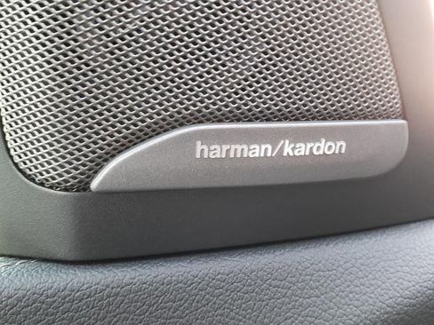 Used 2021 BMW X5 M50i w/ Executive Package image 20