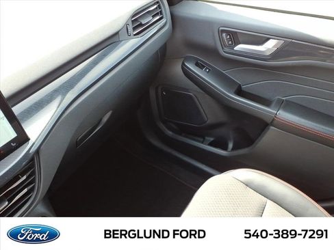 Used 2023 Ford Escape ST-Line w/ Tech Pack #1 AWD/4WD image 34