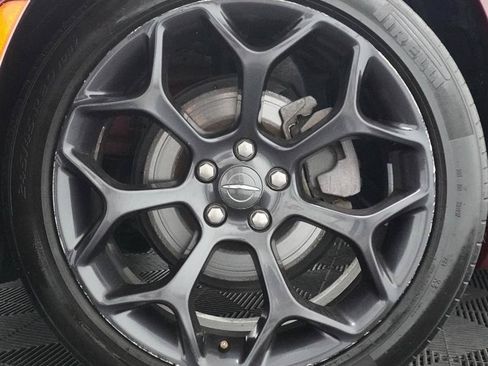 Used 2019 Chrysler 300 S RWD image 3