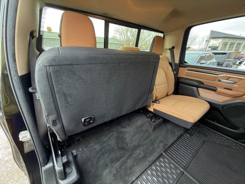 Used 2021 RAM 1500 Big Horn image 10