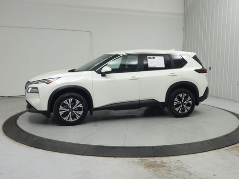 Used 2022 Nissan Rogue SV FWD image 5