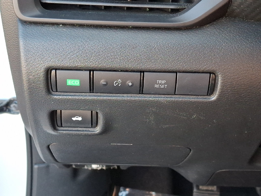Used 2022 Nissan Sentra S w/ Electronics Package FWD image 25