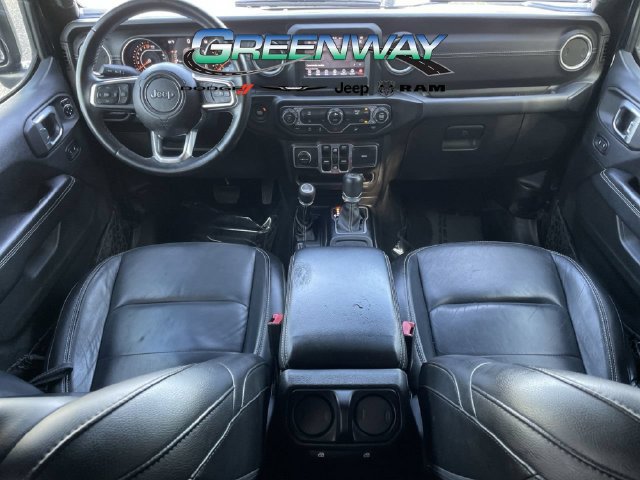 Used 2018 Jeep Wrangler Unlimited Sahara AWD/4WD image 11