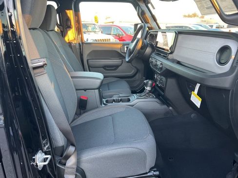 New 2026 Jeep Gladiator Sport image 11