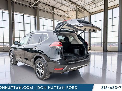 Used 2019 Nissan Rogue SV w/ Premium Package FWD image 33