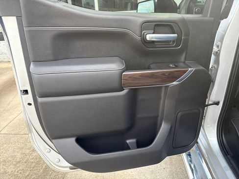 Used 2020 GMC Sierra 1500 SLT w/ SLT Premium Plus Package image 39