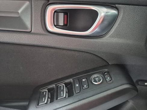 Used 2023 Honda Civic Sport image 15