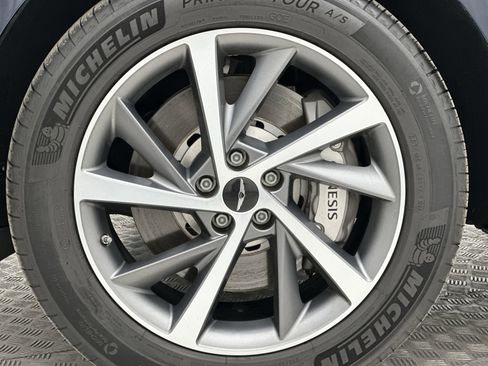 Certified 2026 Genesis GV80 3.5T Advanced AWD/4WD image 10