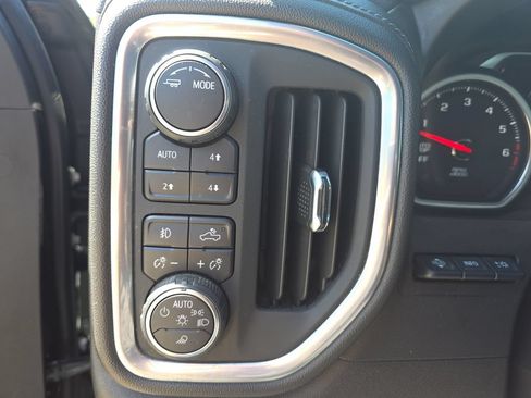 Certified 2021 Chevrolet Silverado 1500 LTZ w/ Technology Package AWD/4WD image 28
