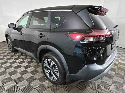 Used 2023 Nissan Rogue SV AWD/4WD image 4