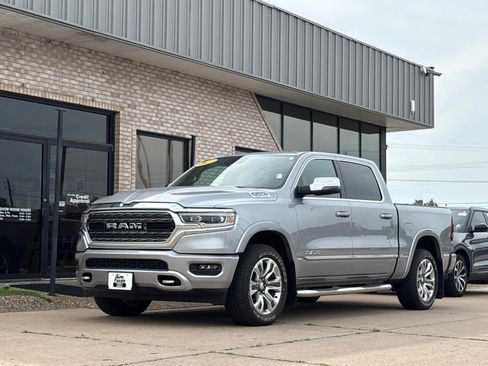 Used 2023 RAM 1500 Limited w/ Body Color Bumper Group AWD/4WD image 1