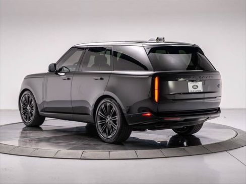 Used 2023 Land Rover Range Rover SE AWD/4WD image 3
