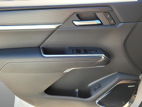 New 2026 GMC Acadia Elevation image 34