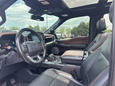 Used 2021 Ford F150 Lariat w/ Equipment Group 502A High AWD/4WD image 9