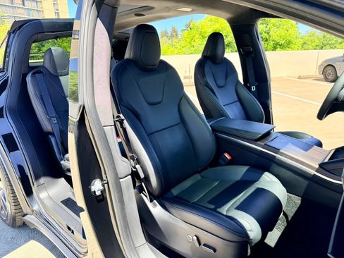 Used 2024 Tesla Model X AWD/4WD image 24