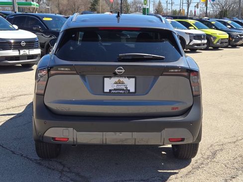 Used 2026 Nissan Kicks SR w/ SR Premium Package FWD image 12