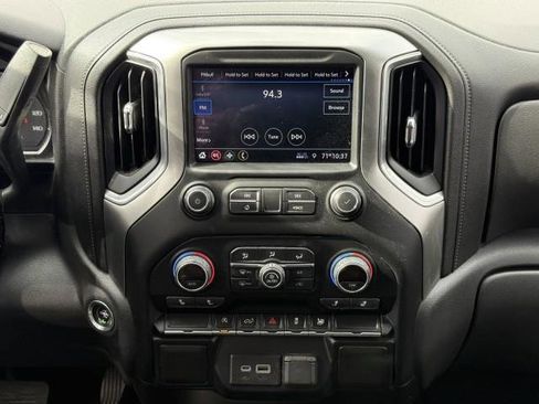 Used 2021 Chevrolet Silverado 1500 LT image 26