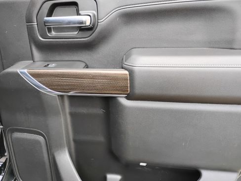 Used 2020 Chevrolet Silverado 1500 LT Trail Boss image 21