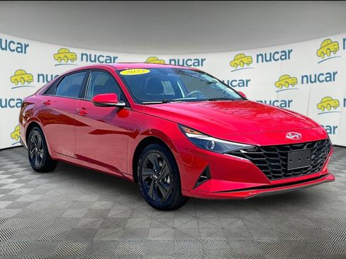 Used 2023 Hyundai Elantra SEL image 1