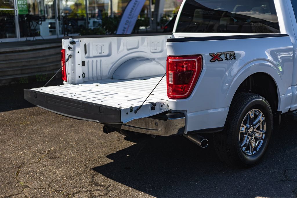 Used 2022 Ford F150 XLT w/ XTR Package AWD/4WD image 10