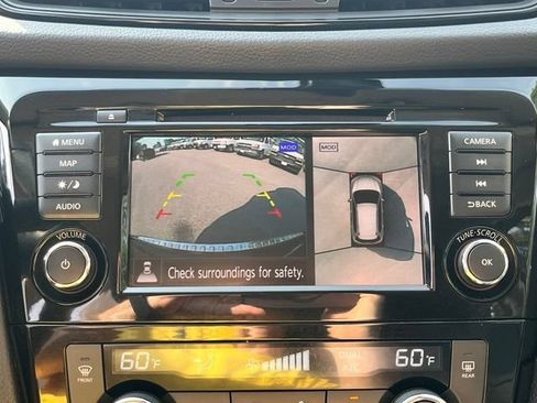 Used 2020 Nissan Rogue SL w/ Premium Package AWD/4WD image 35