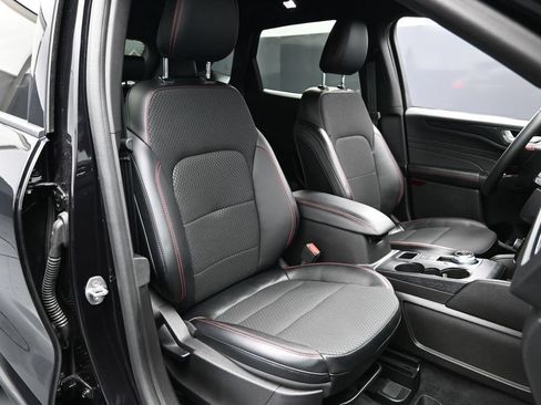 Used 2023 Ford Escape ST-Line w/ Tech Pack #1 AWD/4WD image 14