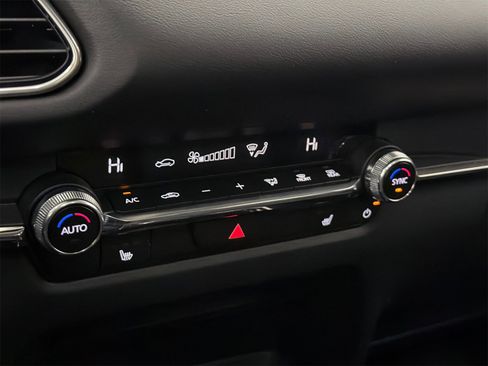 Used 2025 MAZDA CX-30 AWD 2.5 S w/ Premium Package image 27