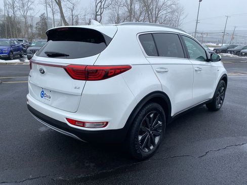 Used 2018 Kia Sportage EX w/ EX Sport Appearance Package image 4