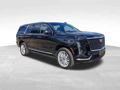 Used 2026 Cadillac Escalade ESV Luxury w/ LPO, Floor Liner Package AWD/4WD image 1
