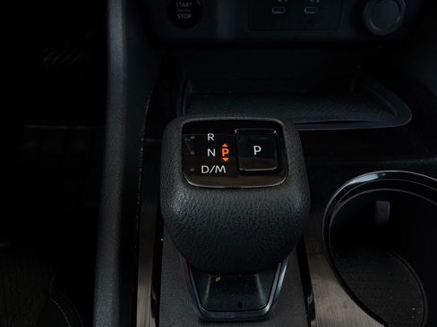 Used 2025 Nissan Rogue SV AWD/4WD image 28