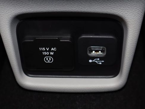 Used 2021 Jeep Compass Latitude w/ Convenience Group FWD image 32