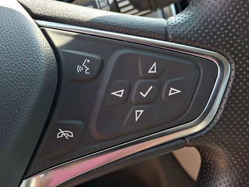 Used 2024 Chevrolet Equinox LS FWD image 24