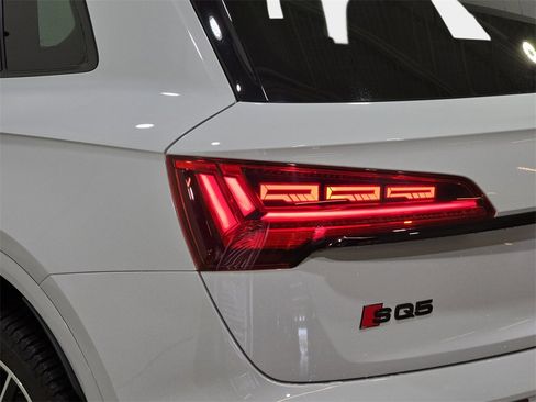 Used 2024 Audi SQ5 Prestige image 35