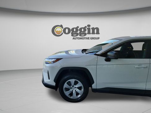Used 2024 Toyota RAV4 LE image 30